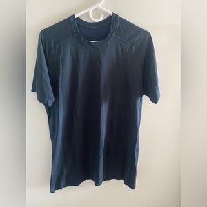 Lululemon mens t-shirt, Size mens medium, color navy blue